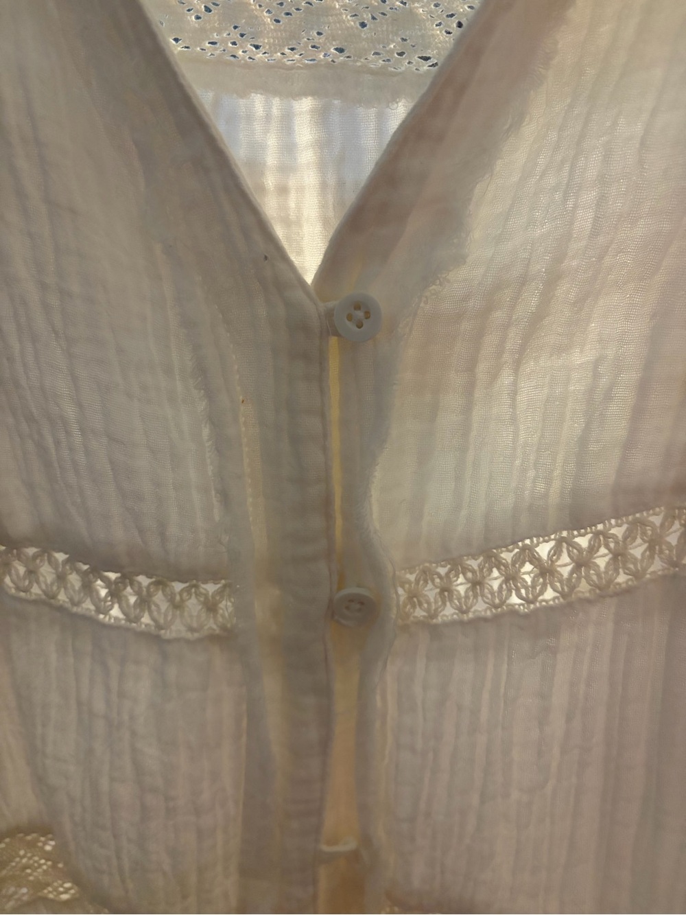 Women's white Lace-Trim blouse